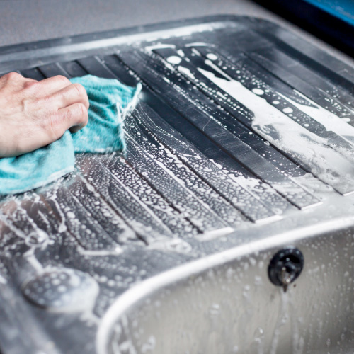 Comment bien nettoyer et entretenir l’inox ?