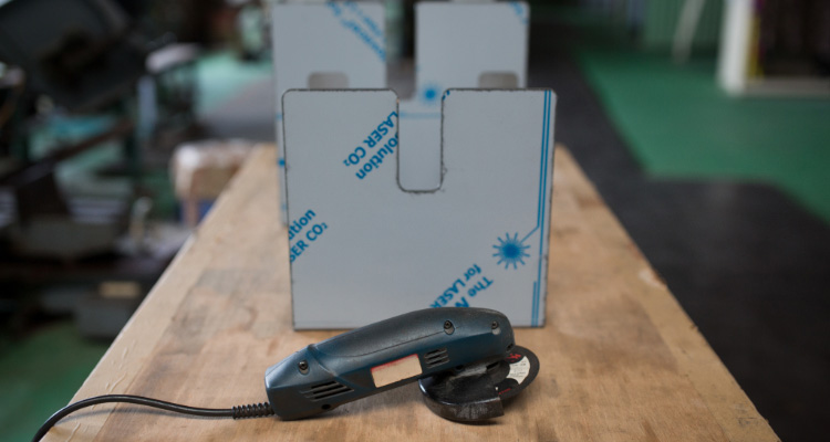 Pièces pliées en U en aluminium avec un film de protection en PVC