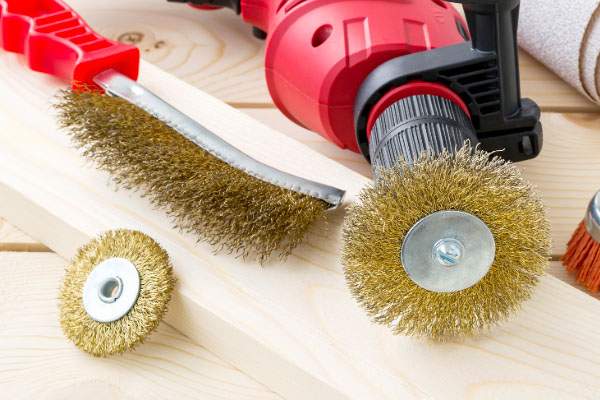 Brosse métallique abrasive