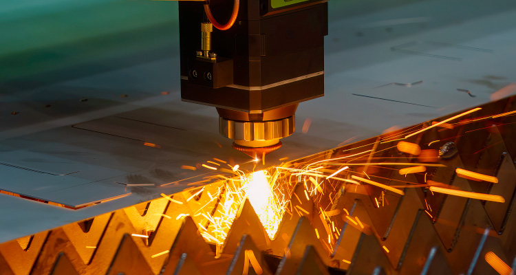 Découpe laser plaque en acier