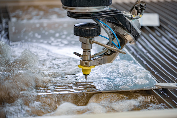Machine de découpe au jet d'eau